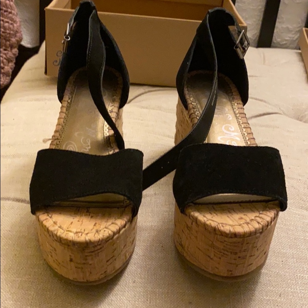 Naughty Monkey Virago Black Wedges Size 8 - Picture 2 of 4